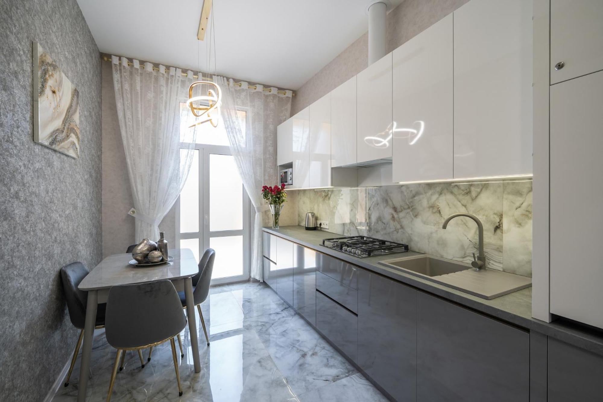 Rynok Square City Center Two Bedroom Apartment! Lviv Exterior photo